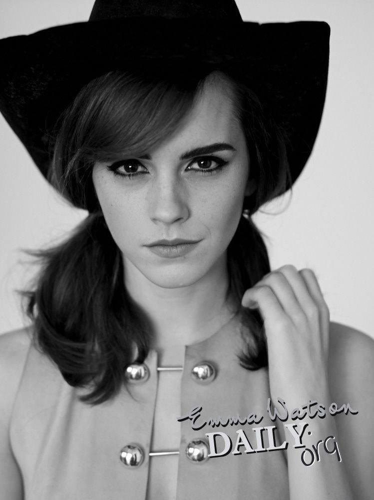 EmTbXJDv Imagine CEI and Pegging by Emma Watson 08.jpg
